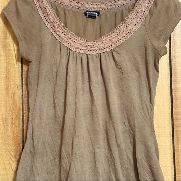 Eyeshadow women’s fit top Size Large - Picture 2 of 6